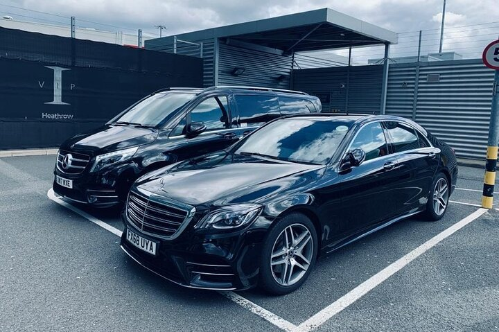 Luxury Cars Transfer from London Gatwick Airport to Southampton  - Photo 1 of 12